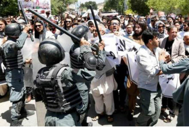 MPs Scrap Ghani’s Decree on Protests, Strikes